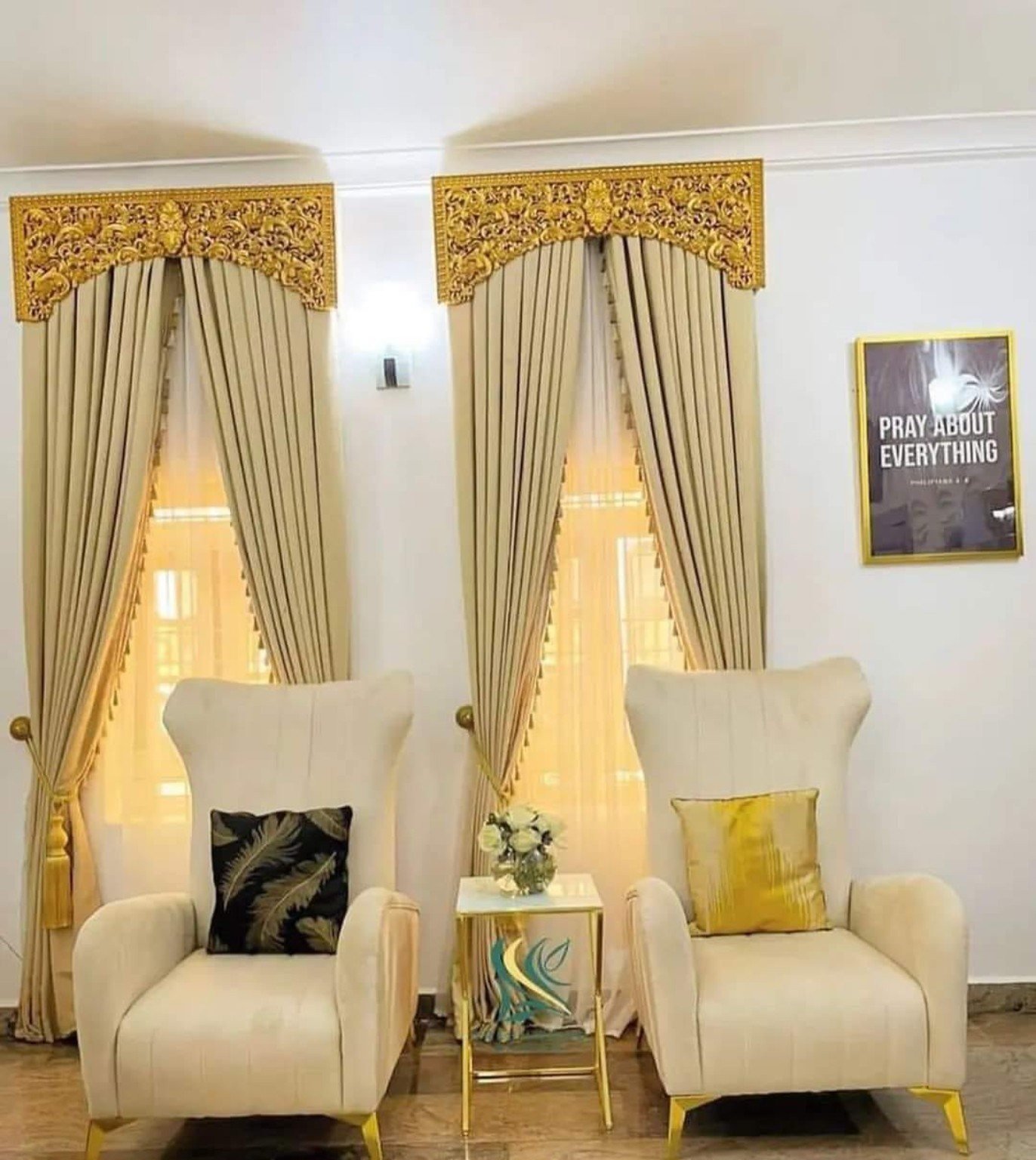 Classic Gold Curtain Finish